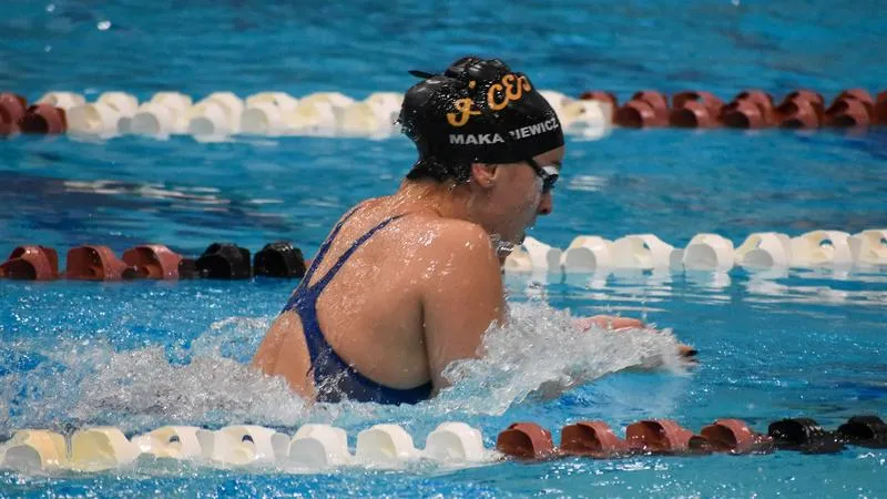 Swimming and diving to face Bellarmine in season opener