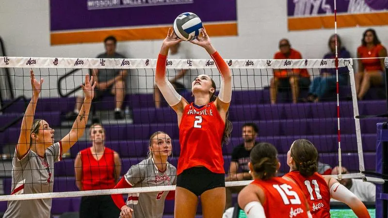 Volleyball tripped up at UIC