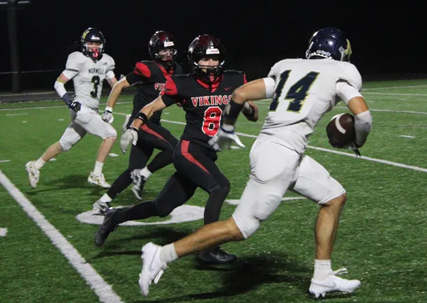 Knights top Vikings with special teams and defense