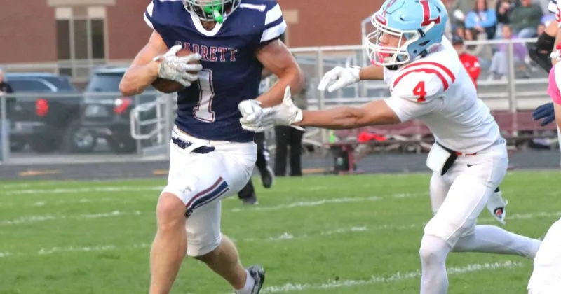 Railroaders win wild one on homecoming, 49-32