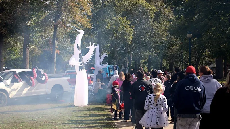 Elkhart's Island Park celebrates 14th annual "Trunk or Treat" event today
