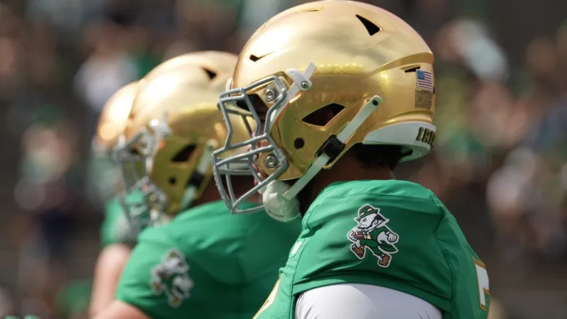 No. 3 Notre Dame leads Stanford 20-0 in 2nd quarter