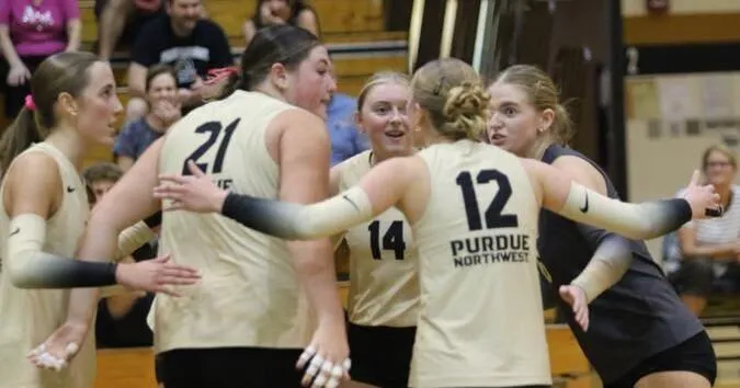 Volleyball takes five-set thriller over Michigan Tech