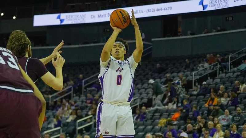 Quinet scores 25 points in exhibition opener