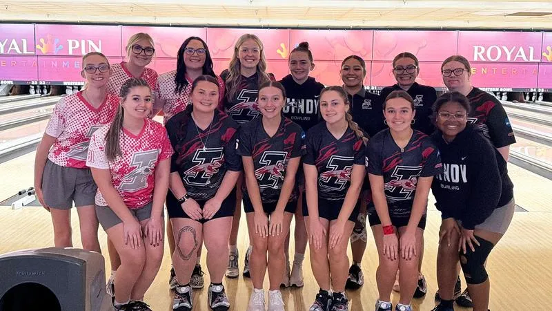 Weigle, Greyhounds Earn Top-10 Finishes at Season-Opening Tourney