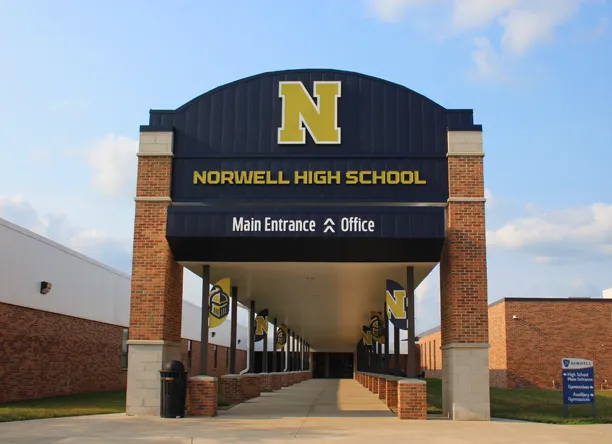 Norwell boys win Delta Eagle Invitational at sectional course
