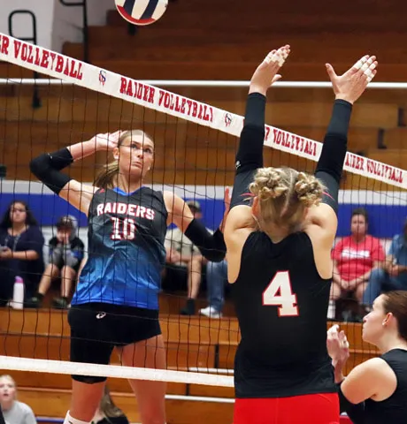Raiders head for volleyball semifinal, topping Warriors
