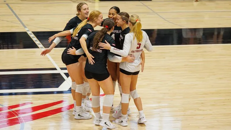 Midwest Region Crossover on Tap for Volleyball