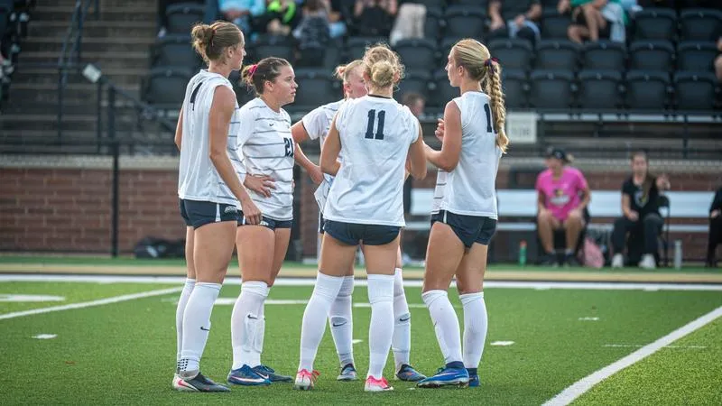 USI narrowly falls in final minutes at Lindenwood