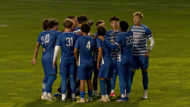 HIGHIGHTS: IHSAA Boys Soccer Regional Semifinals