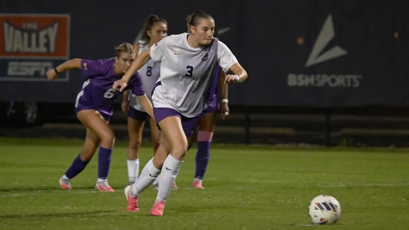 LaBerge's second-half PK powers Aces to win over UNI