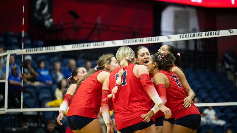 USI Volleyball falls to Lindenwood in four sets