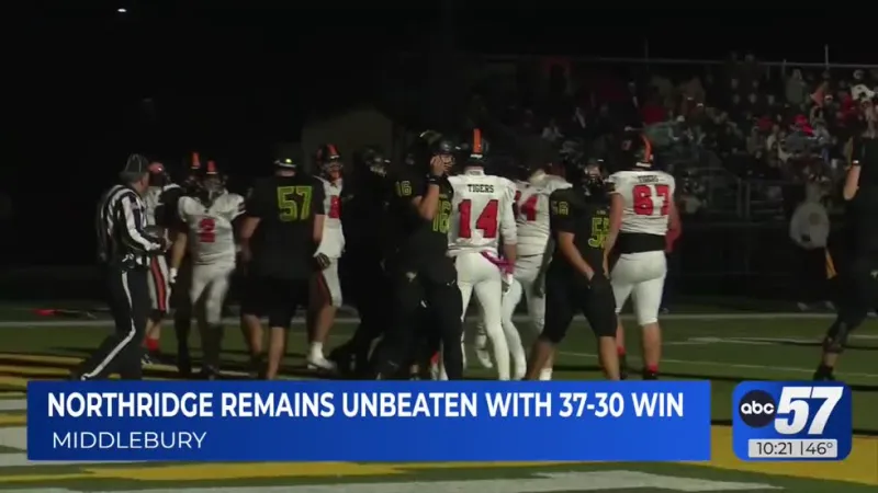 Raiders beat Tigers 37-30 in clash of undefeated NLC teams to win conference title
