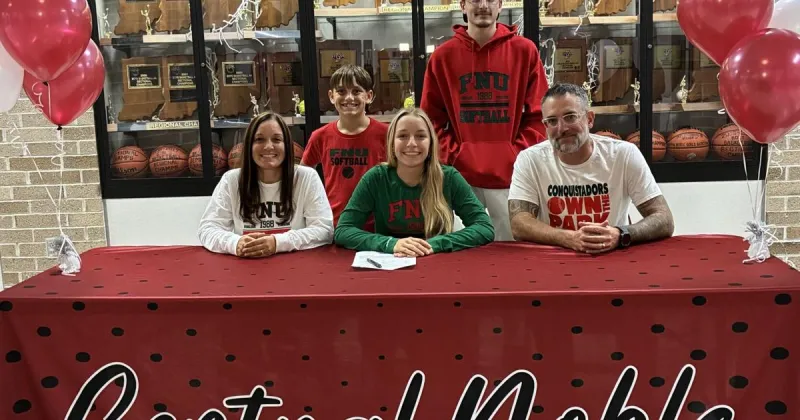 Cougars' Tilley commits to Florida National