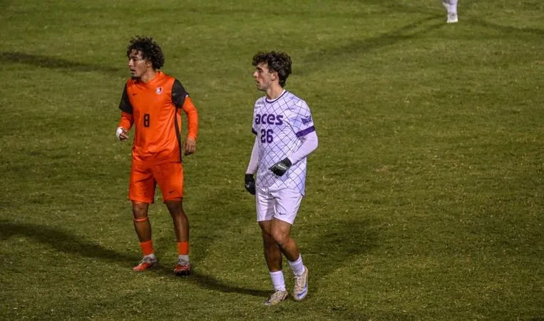 Aces Suffer First MVC Loss Against Bowling Green