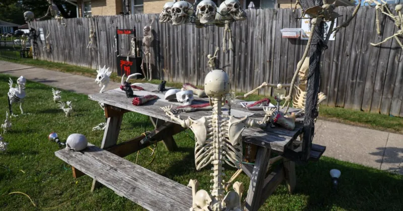 Northwest Indiana yard haunts go all out: 'Bring an extra set of underwear'