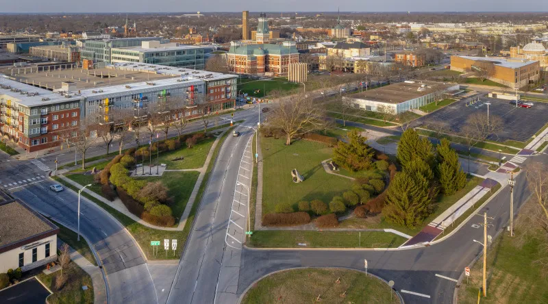 Columbus moves to fund renovations of entrance plaza