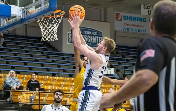 Panthers outlast Timberwolves behind Sisson career high