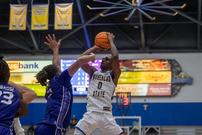 Men's Hoops Falls 81-75 to North Alabama Saturday