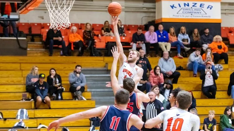 Slow Start Dooms Bears In Road Loss To #9 Georgetown