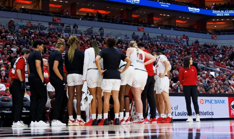 #18/15 Cardinals Drop Road Contest to Middle Tennessee, 67-49
