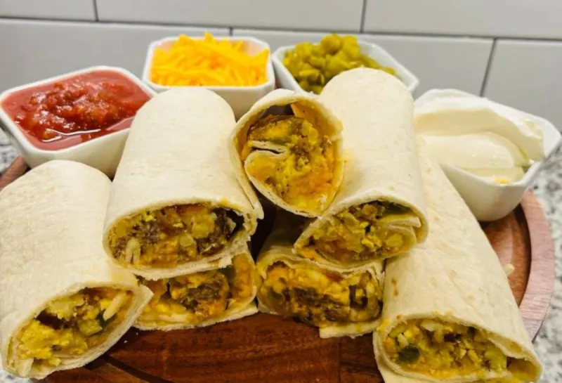 What's Cookin'?: The Slow Cooker Breakfast Burrito Bar