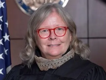Supreme Court dedicating portrait of retired Justice Stumbo