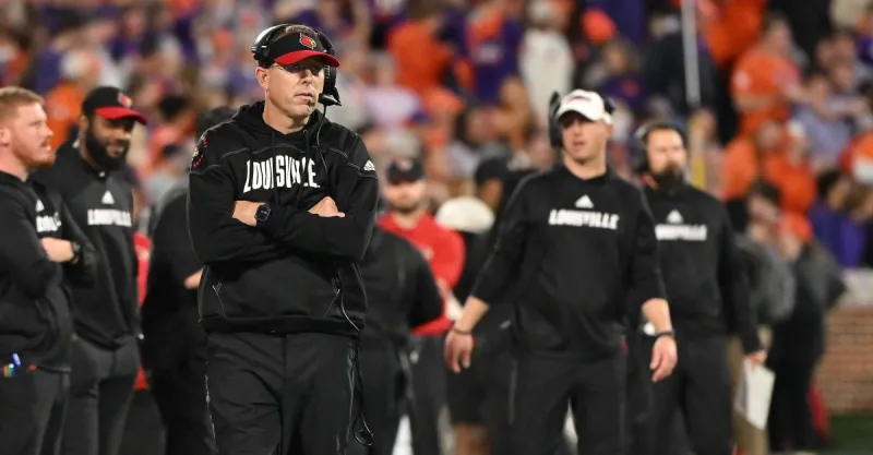 Twitter reactions: Scott Satterfield leaving Louisville for Cincinnati