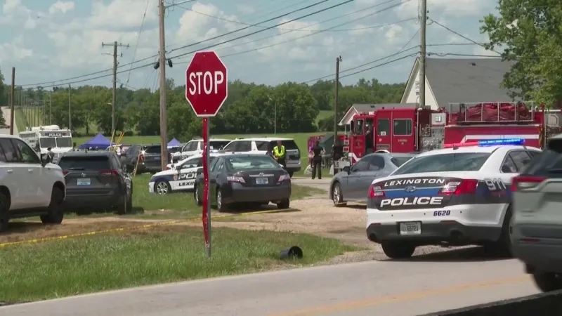 Gunman kills 2, wounds 2 at Lexington church after shooting Kentucky state trooper