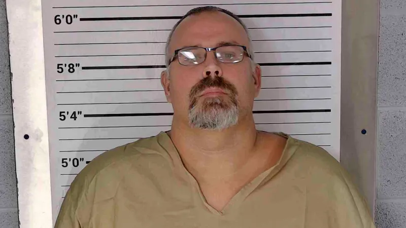 Ex-Kentucky sheriff admits to shooting judge but claims he 'had no control' over actions: report