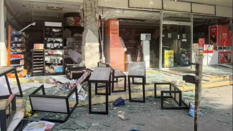 7.8 magnitude earthquake shakes part of southern Philippines, tsunami possible for some coasts