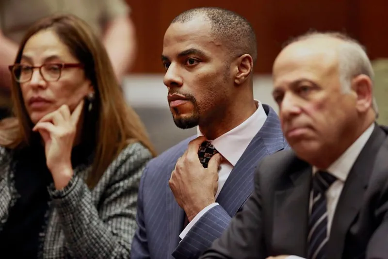 Former Saints Star Darren Sharper Moved to Halfway House