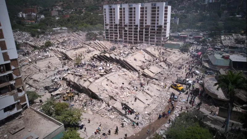 Venezuelans hope online posts will bring news of missing after earthquakes kill around 920 people