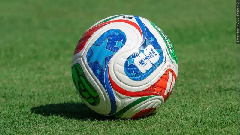 U.S. beats Bosnia-Herzegovina 2-0 to advance to round of 16 and keep its World Cup dreams alive