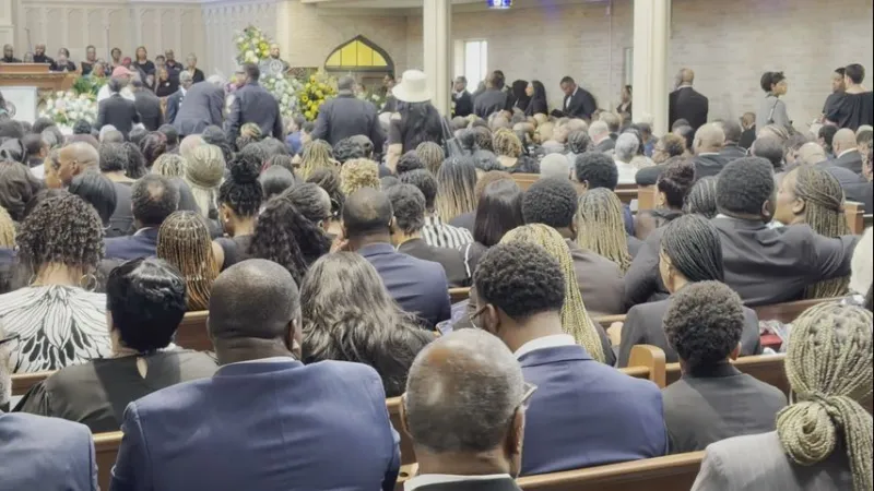 Overflow crowd gathers to honor Louisiana Sen. Larry Selders