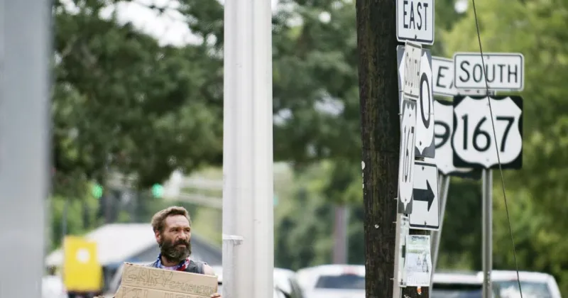 Why Lafayette officials want you to stop giving money at intersections