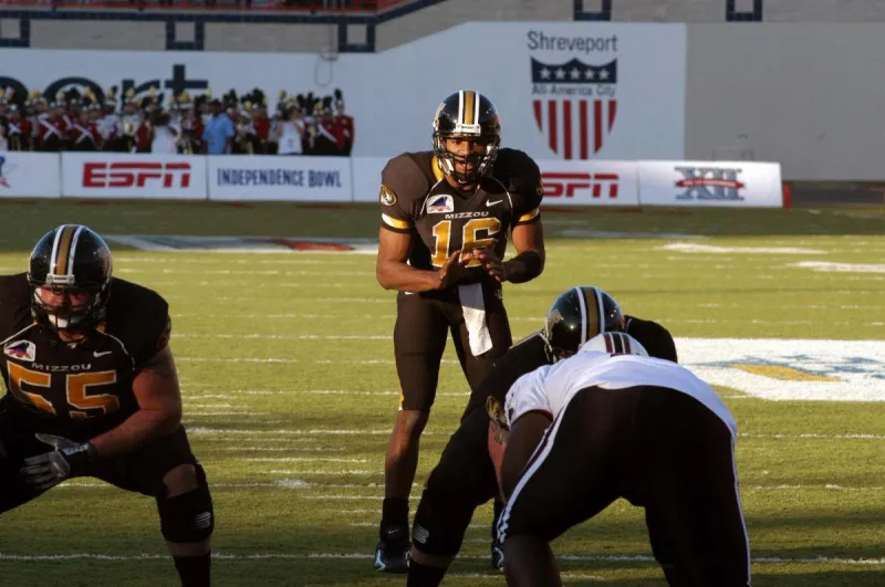 College football: Missouri's Brad Smith named No. 20 player on Independence Bowl 50th Anniversary All-Time Team