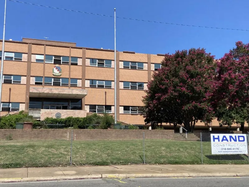 What's the Status of Construction of New Police HQ in Shreveport