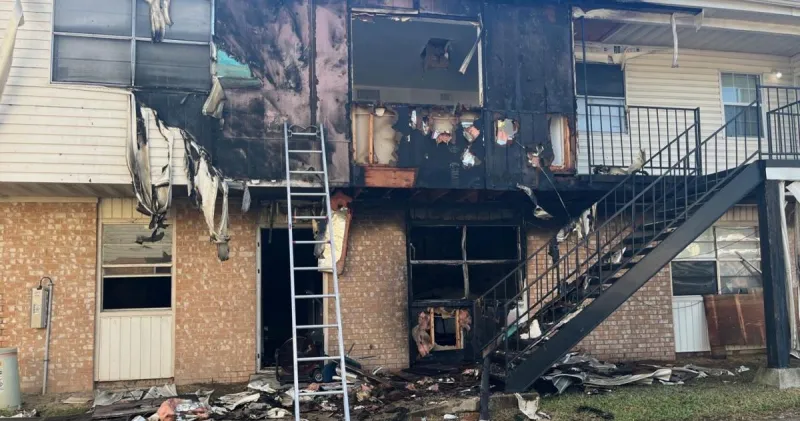 Two children, adult injured in Monday apartment fire in Lafayette