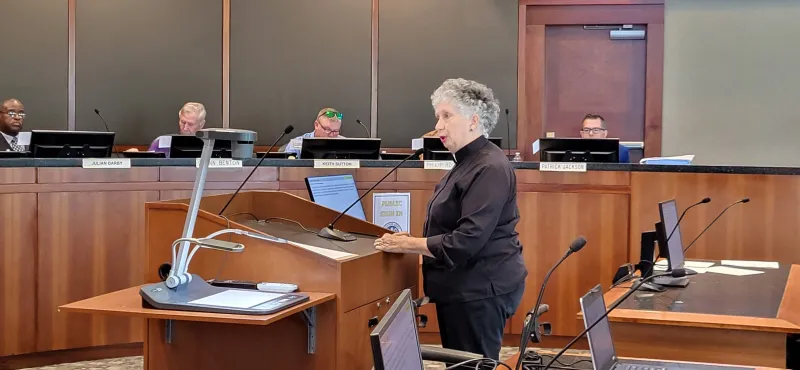 Police Jury Votes to Hold Public Hearing on Restroom Ordinance