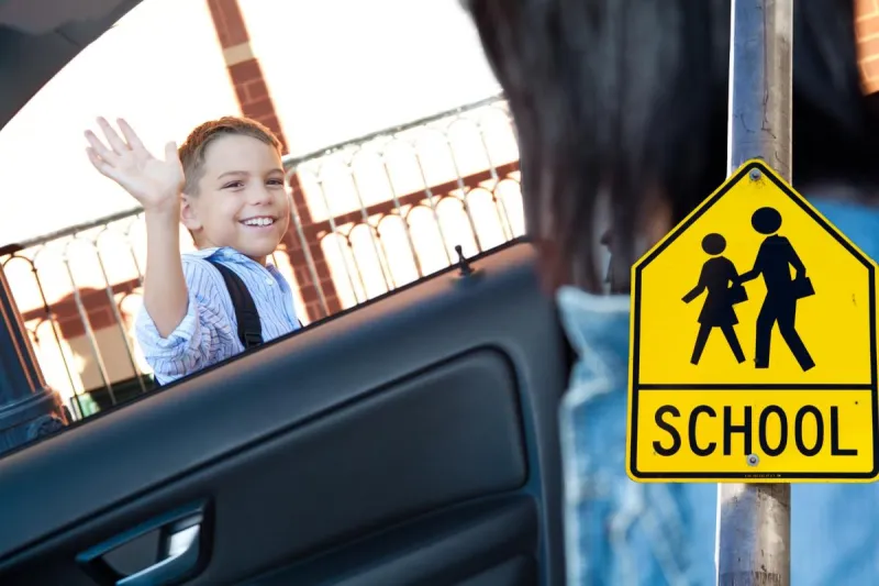 5 Simple Ways Every Parent Can Speed Up the School Pick-Up Line