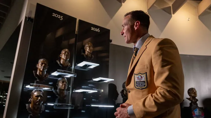 Drew Brees expressed love for New Orleans, teammates during induction into Pro Football Hall of Fame