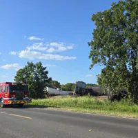1 dead after crash, train derailment in south Bossier Parish