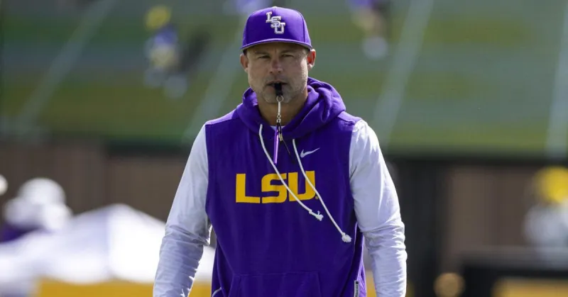 Blake Baker turned down head jobs to lead LSU's defense. Lane Kiffin is letting him do just that.