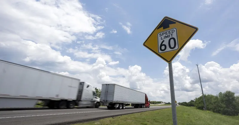 Atchafalaya Basin Bridge crackdown: 26 commercial trucks cited for left-lane violations