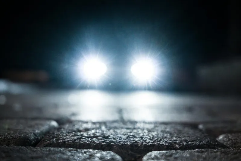 Is It Legal Flash Your Headlights to Warn About Police?