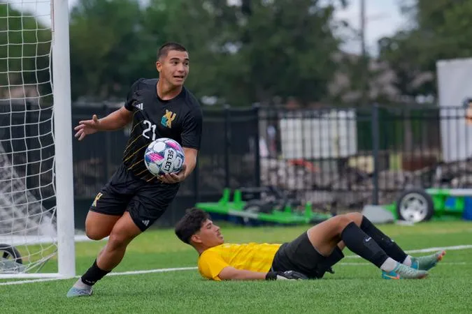 Gold Rush fall to St. Thomas in home opener