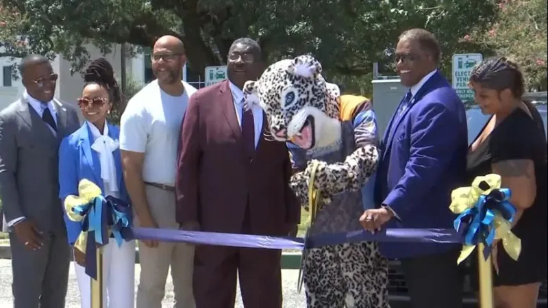 Southern University installs several new electric vehicle charging stations