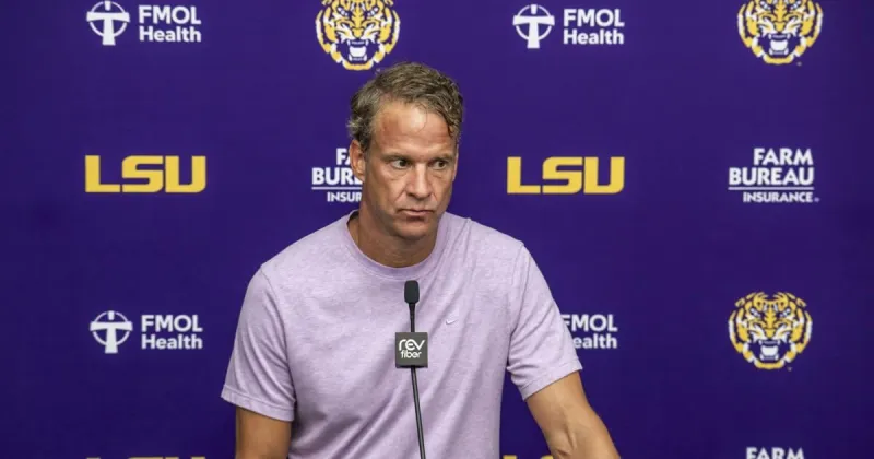 Browns coach Todd Monken says LSU's Lane Kiffin reached out. He now wishes he called back.