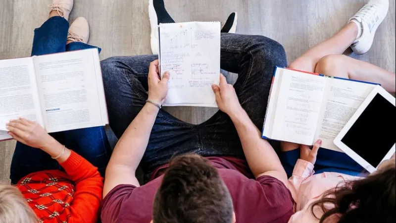 Louisiana libraries offer free tutoring to learners of all ages through new online service